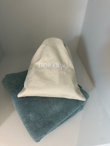 Bathroom amenities 5, Stylish, Contemporary Home in Earl Shilton, Leicestershire