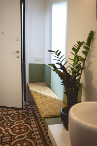 Others 4, Bugan - Villa Athens, Attica