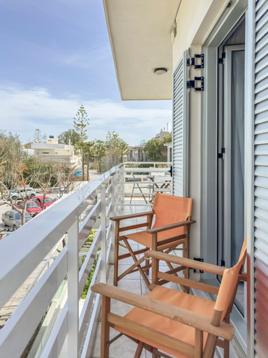 Others 3, Alisahni Home 1, Crete