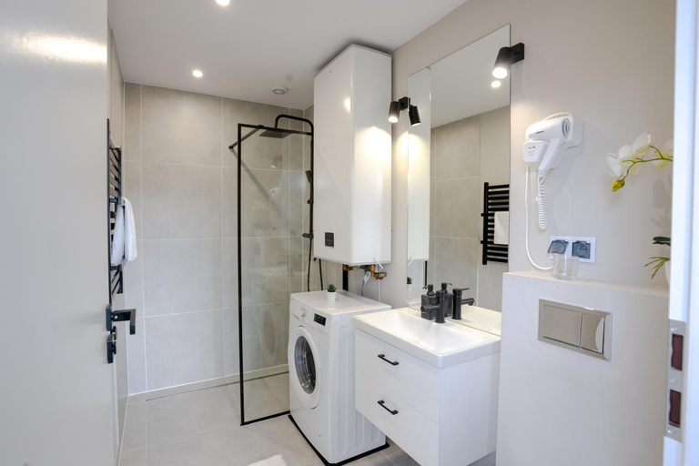 Bathroom 2, Cozy House Wisla - Domek z widokiem na gory, Cieszyn