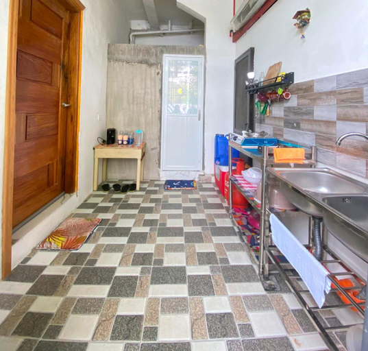 Kitchen 2, Aliyah Transient House, Atimonan