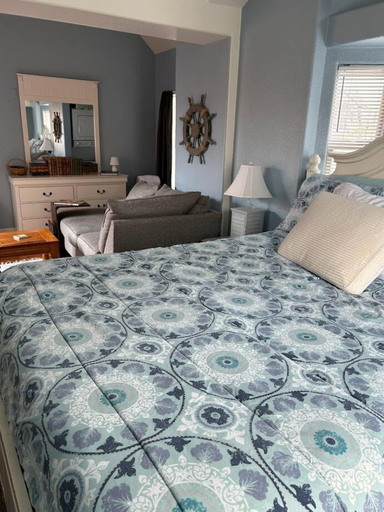 Bedroom 3, Oceanview Cabin 23 w Jacuzzi Remarkable Views, Del Norte
