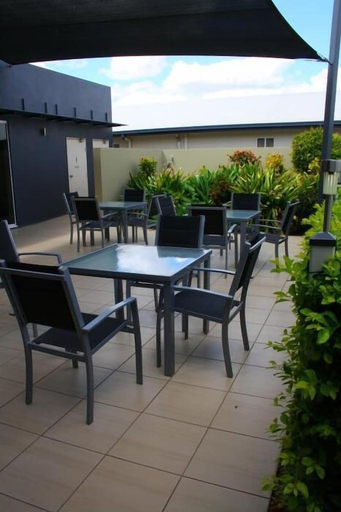 Others 2, Blackwater Motor Inn, Duaringa