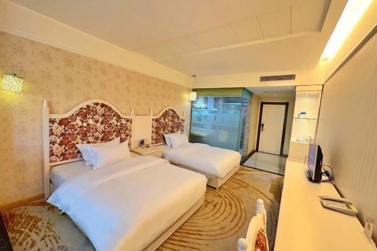 Others 5, Jinli Hotel, Qianxinan Buyei and Miao