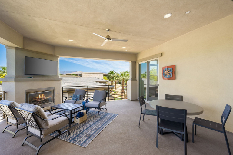 Exterior 4, A Luxurious Oasis Experience in Desert Palm, Riverside