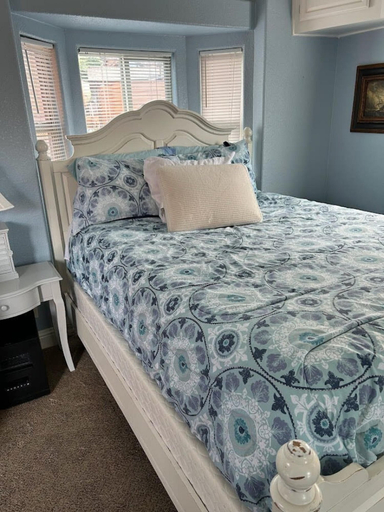 Bedroom 5, Oceanview Cabin 23 w Jacuzzi Remarkable Views, Del Norte