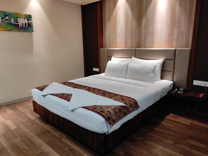 Bedroom 3, Hotel Silver oak Near Ambabai Temple Kolhapur, Kolhapur