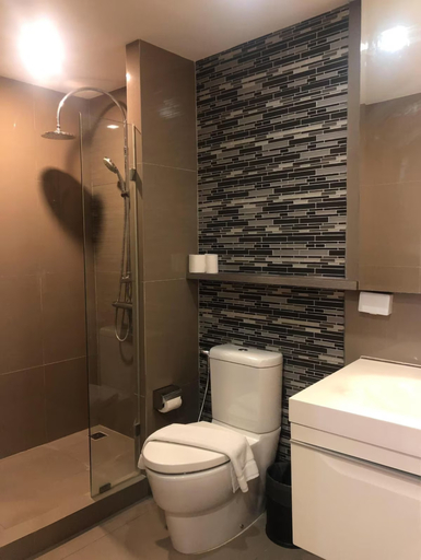 Bathroom 5, Dazzle Residence, Wattana