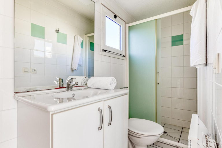 Bathroom, Gruissan "Les Ayguades", Aude