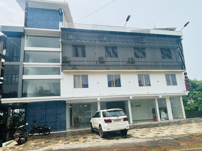 Others 3, Grand in parassini by staymax, Kannur