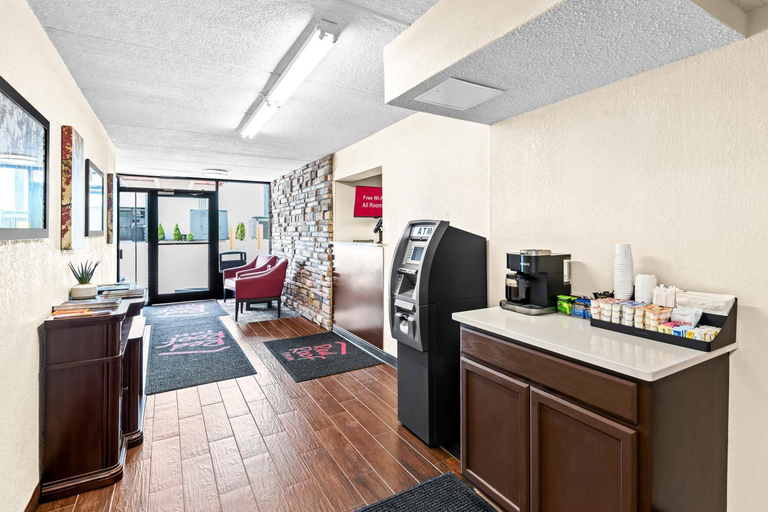 Public Area 2, Red Roof Inn Cortland, Cortland