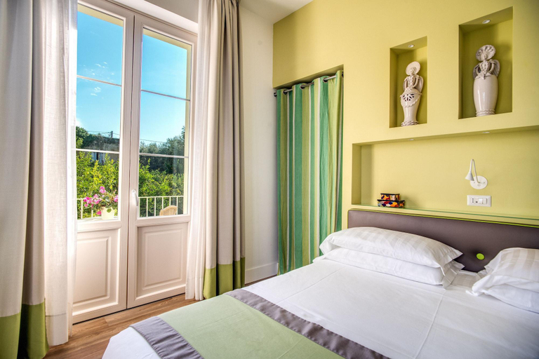 Bedroom 3, Relais Palazzo del Barone - Adults Only, Napoli