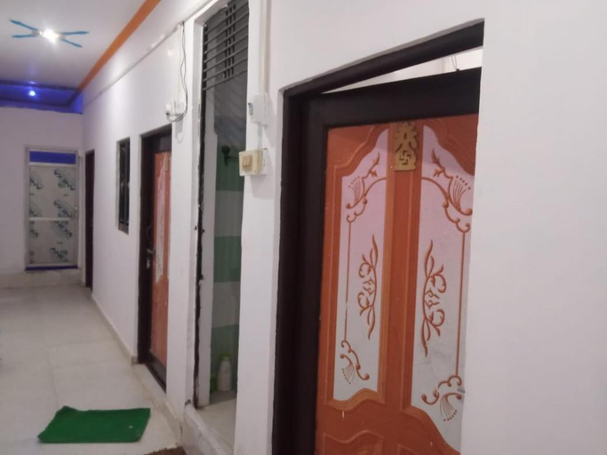 Others 4, S K Shukla Guest House, Faizabad
