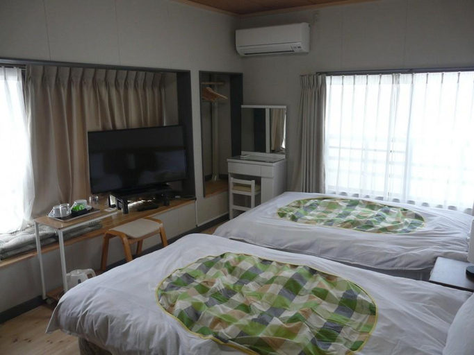Bedroom 1, Minshuku Inn Shirahama Uminoyado, Shirahama