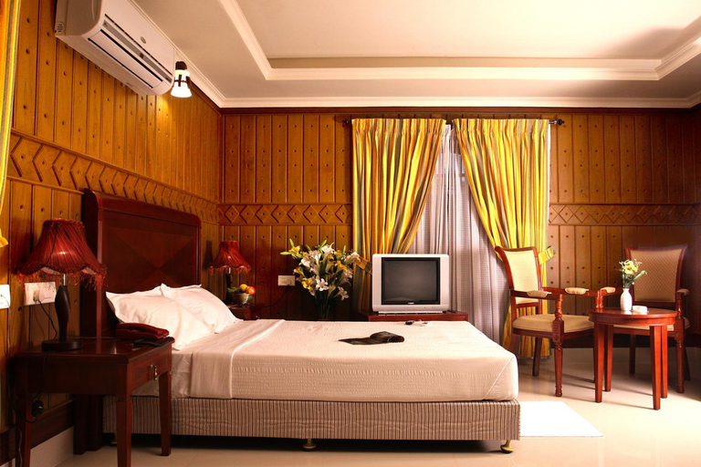 Others 4, Devasura Inn, Thrissur