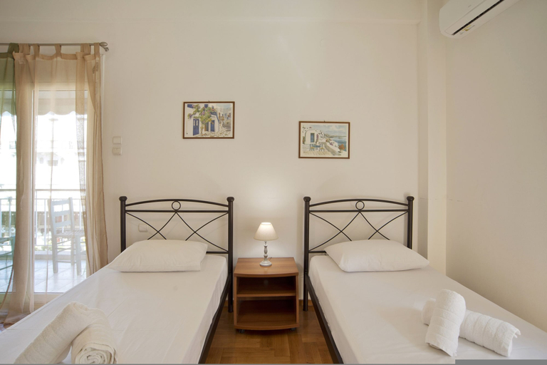 Room 5, Baroness Apartment in Piraeus, Attica