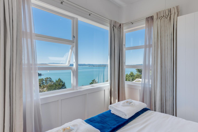 Bedroom, Woodside Bay Chalets, Auckland