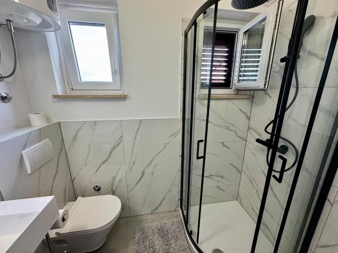Bathroom 4, Apartment Fruky, Crikvenica