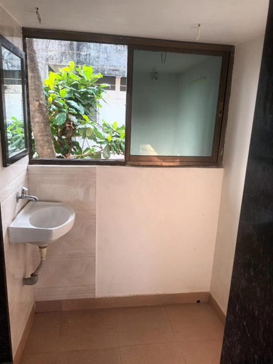 Bathroom 3, Hemprabha Bed And Breakfast, Ratnagiri