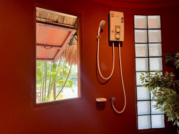 Bathroom 4, Khao Yai Lake Hill Resort, Pak Chong