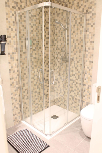 Bathroom 4, Talaia Ht, Guipúzcoa
