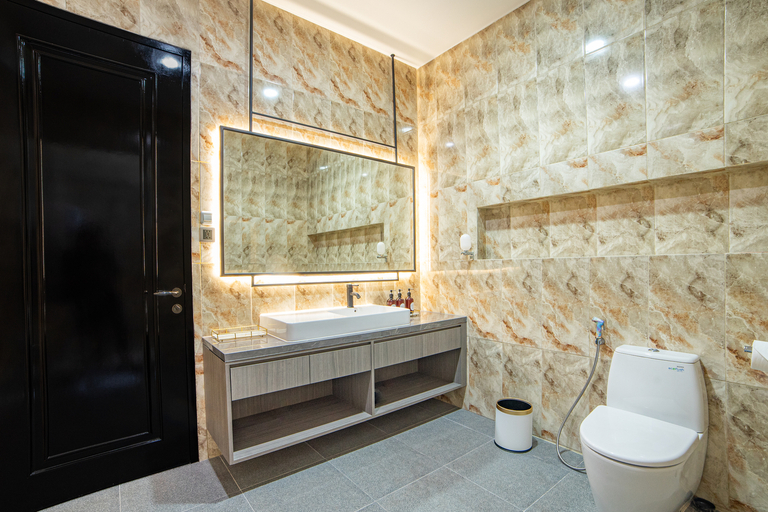 Bathroom 3