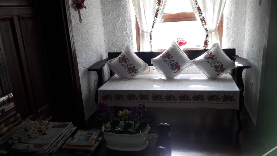 Bedroom 3, Teos Lodge Pansiyon & Restaurant, Seferihisar