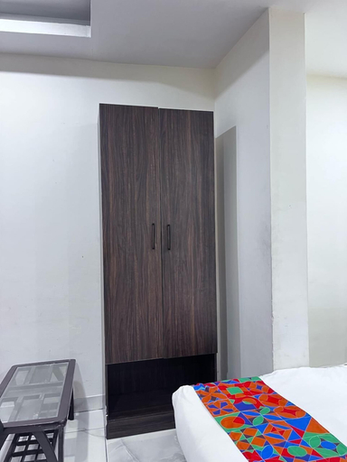 Bedroom 3, Kinsfolk Inn Hotel And Banquet, Gautam Buddha Nagar