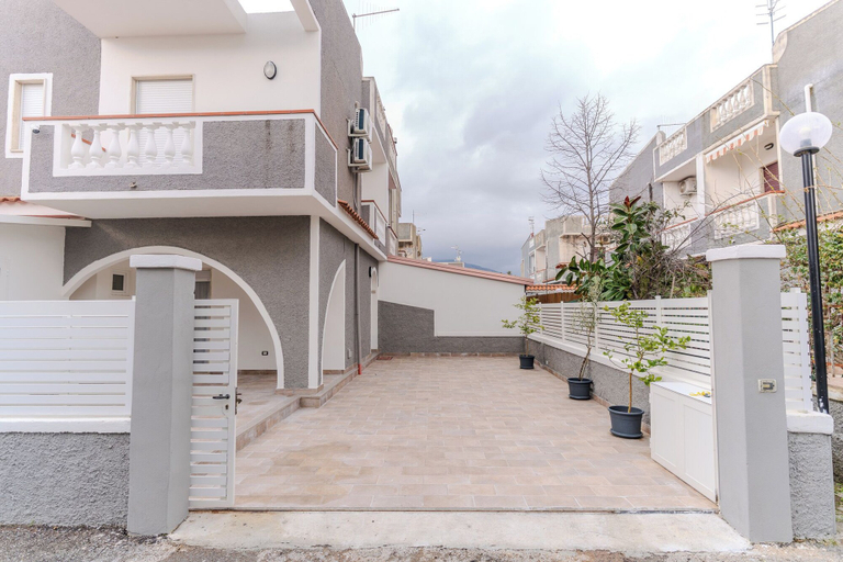 Exterior & Views 2, Katia's Home, Cosenza