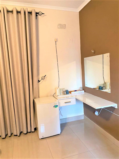 Bathroom, Twin Room in Hillside - 2087, Bulawayo