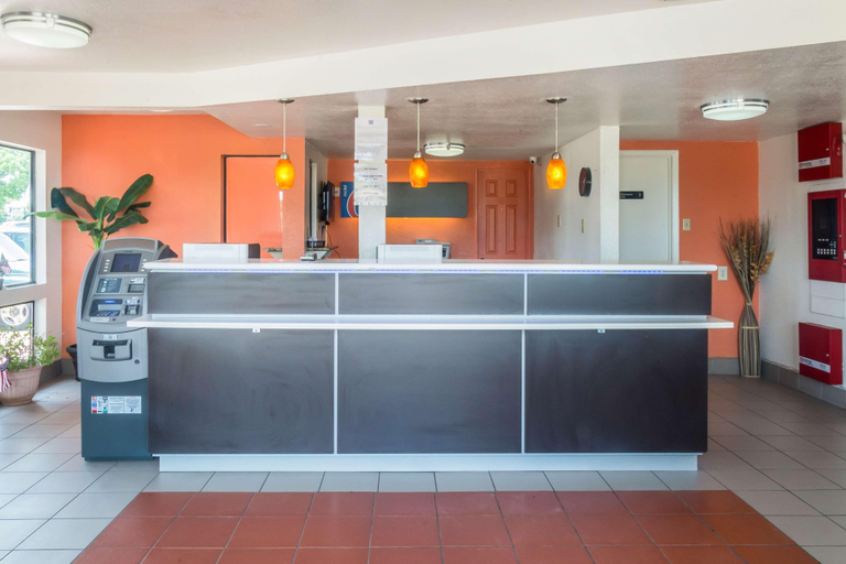 Public Area 2, Motel 6 Mesquite, TX - Rodeo - Convention Ctr, Dallas