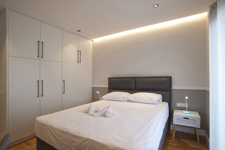 Room 4, Urban Allure in Athina, Attica