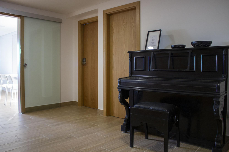 Public Area 2, Central Suites 3 , São João da Madeira
