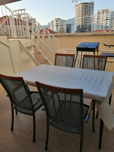 Others 3, Pearl Apartment, Split