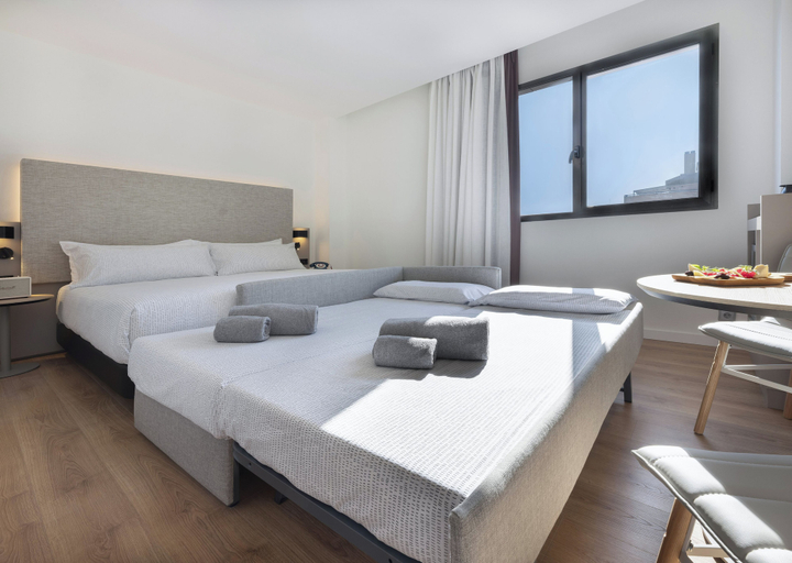 Bedroom 3, INNSiDE by Melia Valencia Oceanic, Valencia
