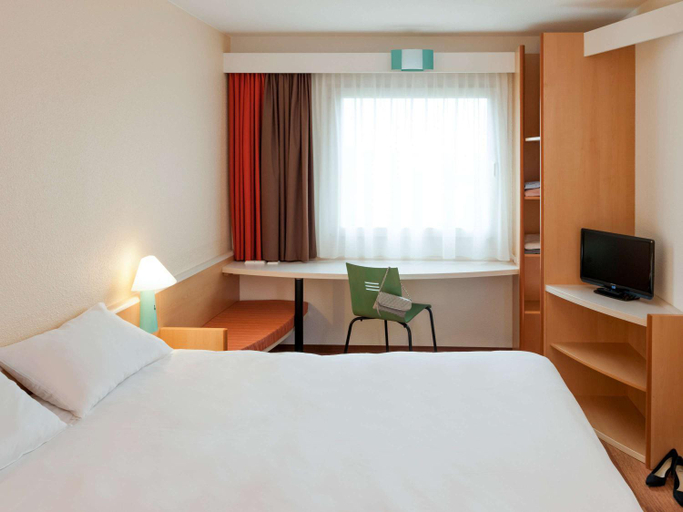 Bedroom 10
