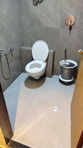 Bathroom, Hotel Privilon, Ahmadabad