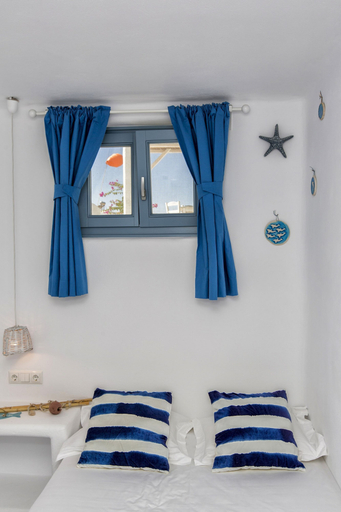 Room 2, Perla Casa in Naxos With 3 Bedrooms and 2 Bathrooms, South Aegean