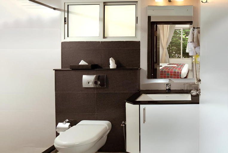 Bathroom, Lilac Hotel 3rd Block, Bangalore