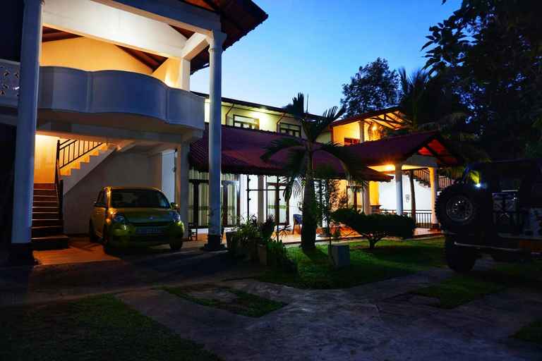 Exterior & Views 1, Golden Horizon Resort, Palugaswewa