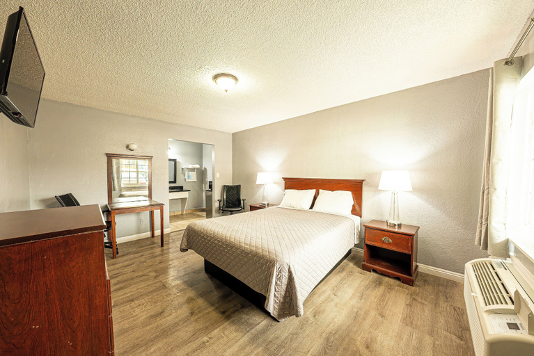 Bedroom 5, Villa Motel, Santa Barbara