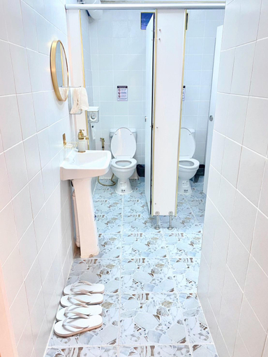 Bathroom 5
