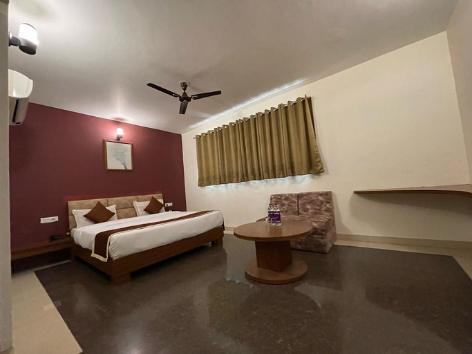 Others 2, ARK Residency, Hoshangabad