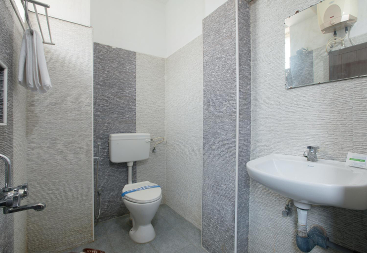 Bathroom 6