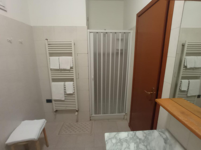Bathroom, Albergo Brioschi, Milano
