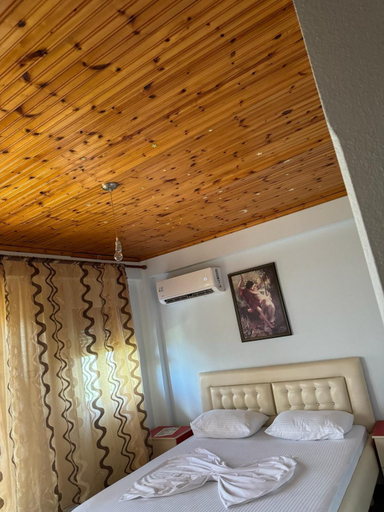 Bedroom 2, Guri Guesthouse, Gjirokastrës