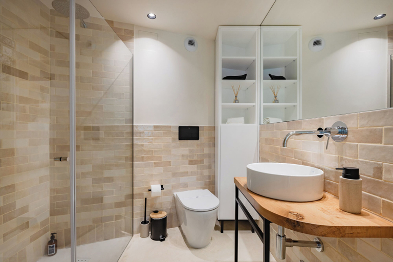 Bathroom 4, Bonfim Duplex at Terracotta Collection, Porto