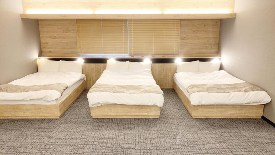 Bedroom 3, First Cabin Midosuji Namba, Osaka