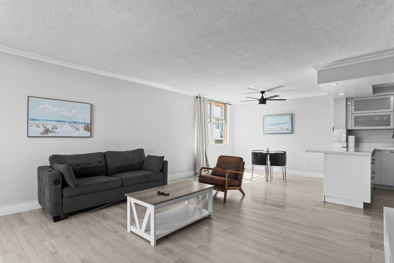 Others 2, Bay Harbor Sunset Apt 5A, Miami-Dade