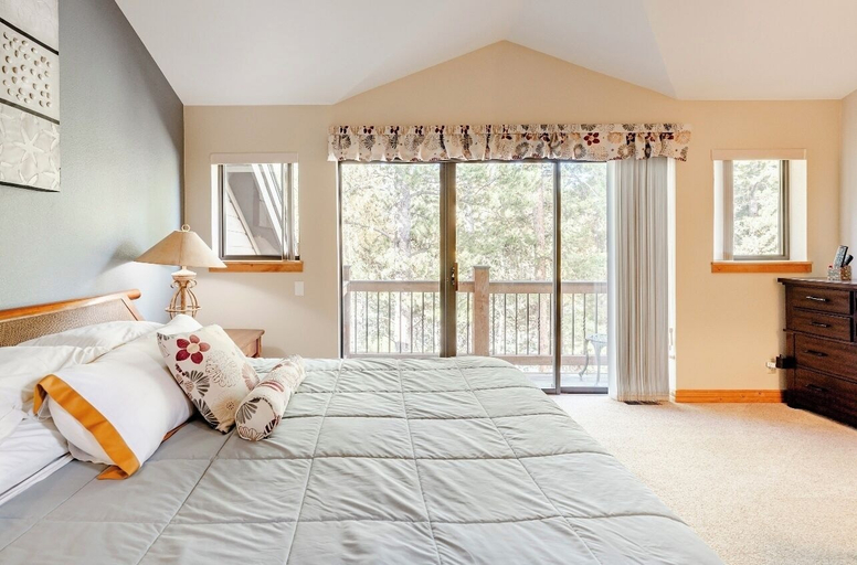 Bedroom 3, Village Point 101, Summit